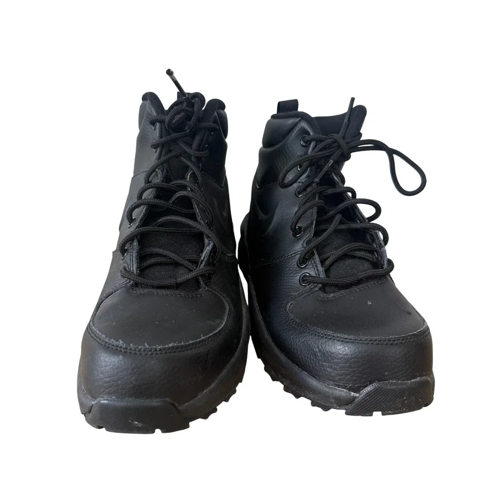 Nike classic manoa
